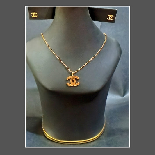 Golden Color Classic Double-C Pendant Set
